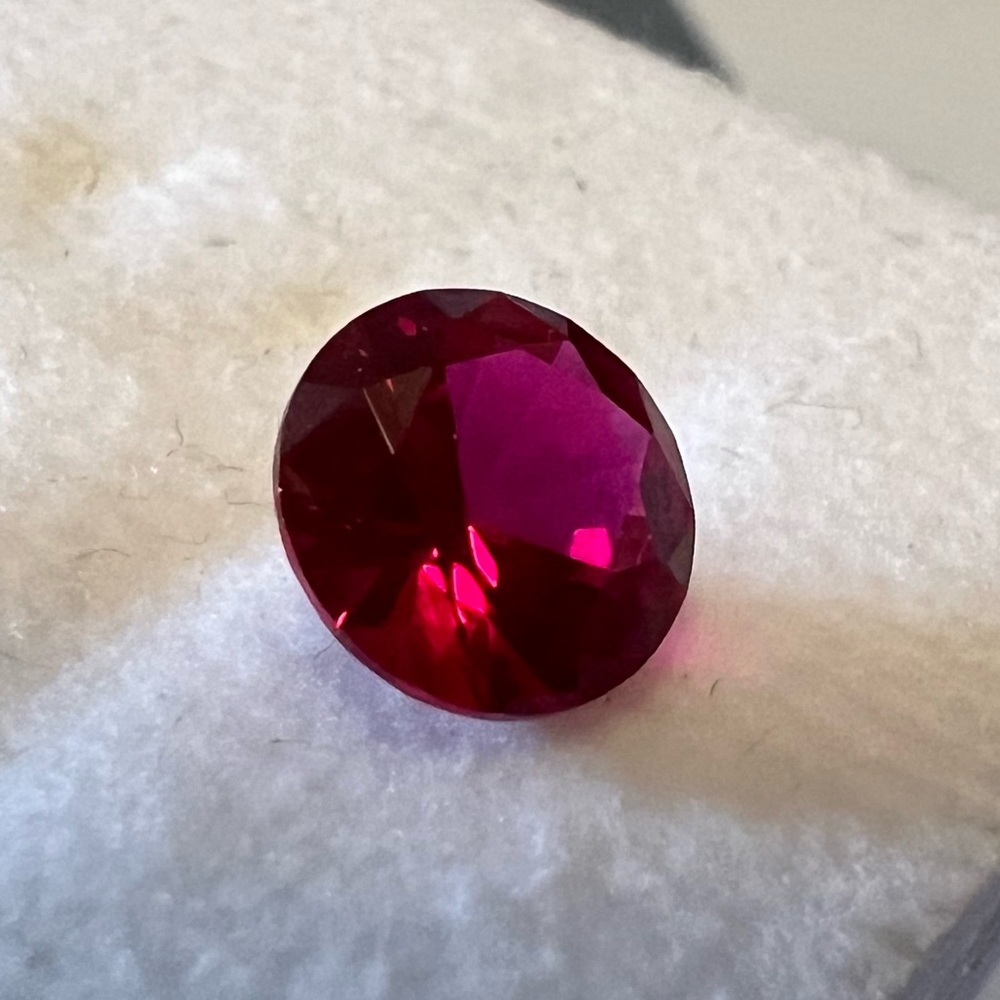 Ruby 1.60 ctw - Picture 6 of 8